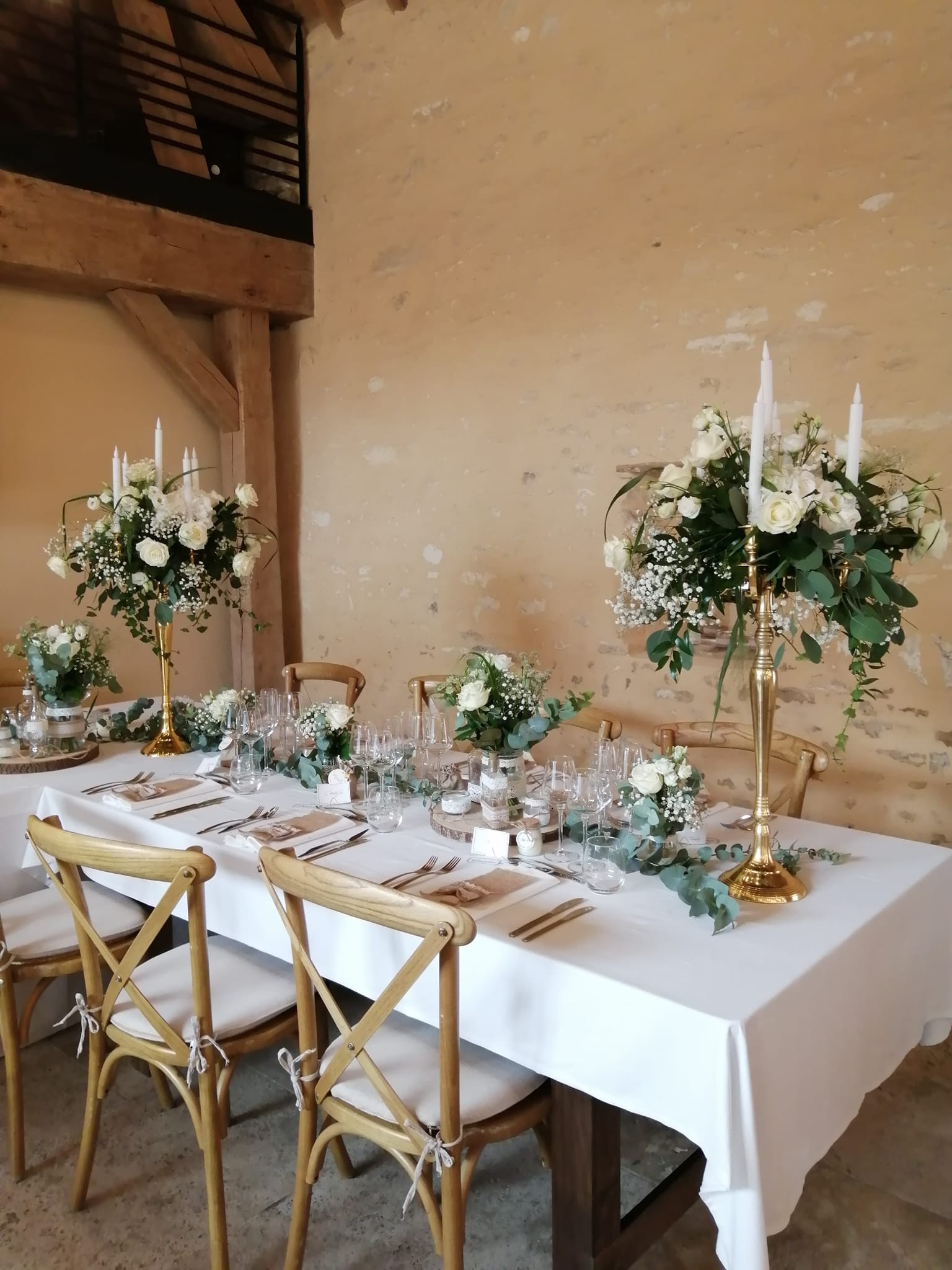 Chandelier et motif de table