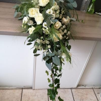 Bouquet de mariée en cascade